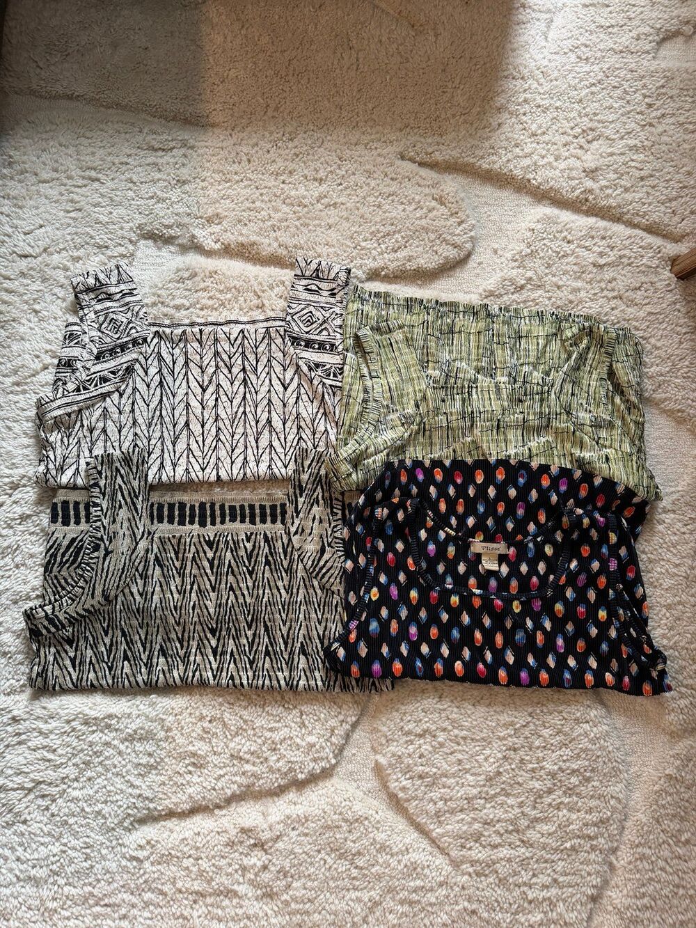 Lot of 4 Vintage Y2K Plisse Micro Pleated Tank Tops Size Large